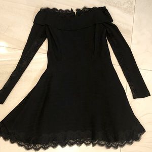 Made in Italy figure flattering black lace dress - Medium
